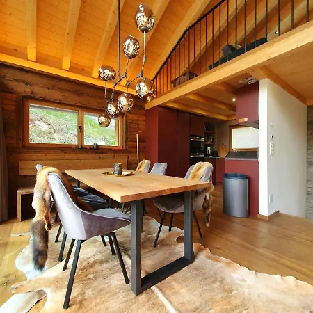 Luxury Chalet 公寓 *