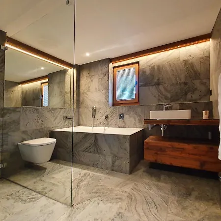 Luxury Chalet *