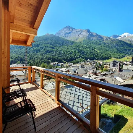 Luxury Chalet 公寓 *